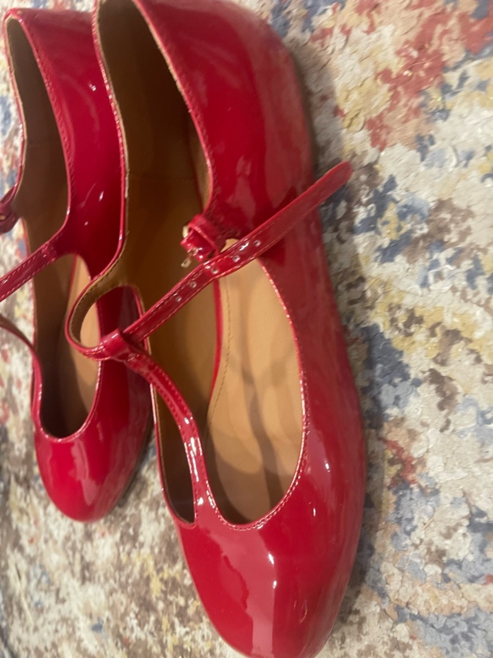 Arcopedico Red Patent T-Strap Flats with Ankle Buckle - Picture 2 of 8